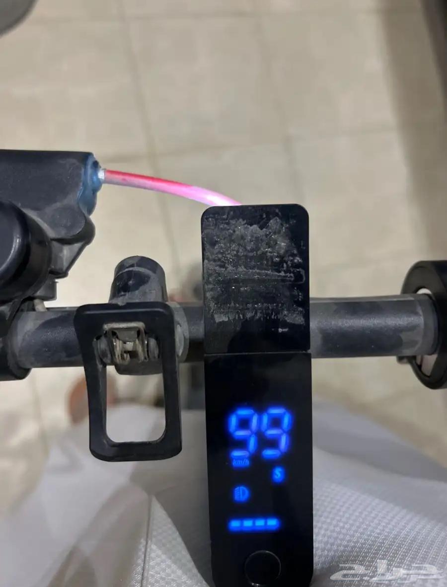 Electric scooter63667553793538112