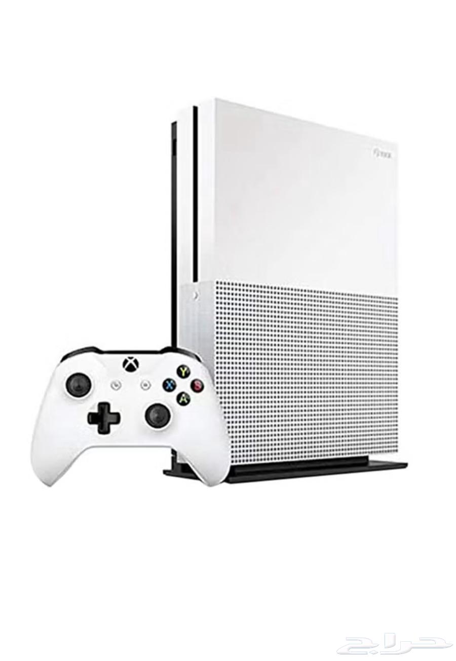 Xbox One S for sale, clean and new, used for a week63667684311170110