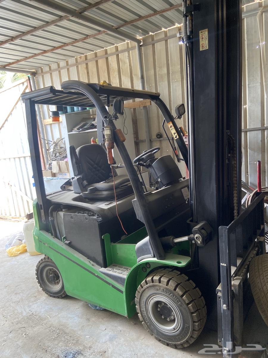 Hello, we have a forklift for sale63667680641665114