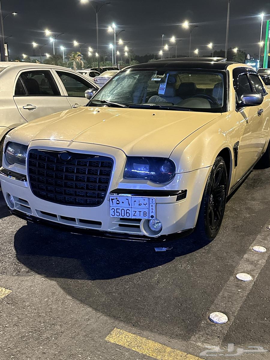 For sale Chrysler C300, a luxurious car with high performance, selling at highest offer63700814338434113