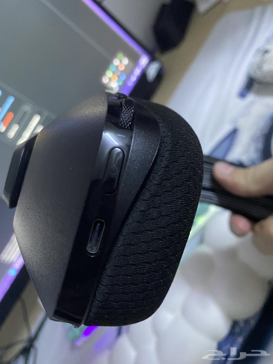 Logitech G733 headset, almost new63667793254274113