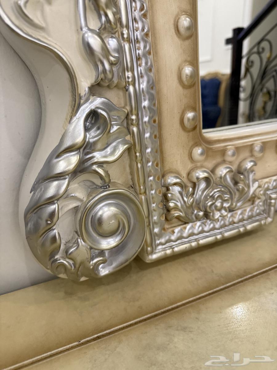 Entrance console with mirror63667693926913112