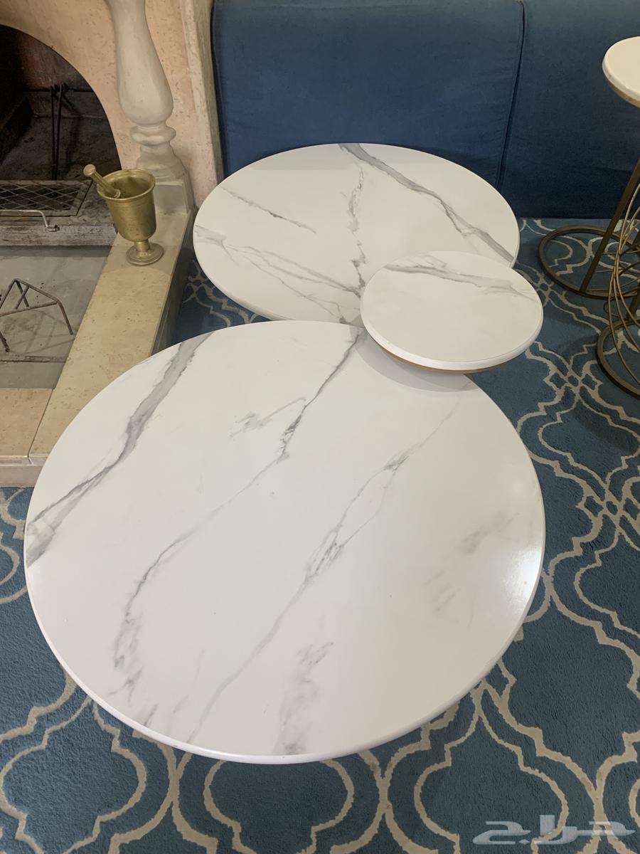 طاوله للبيع نظيفه63667697431683110