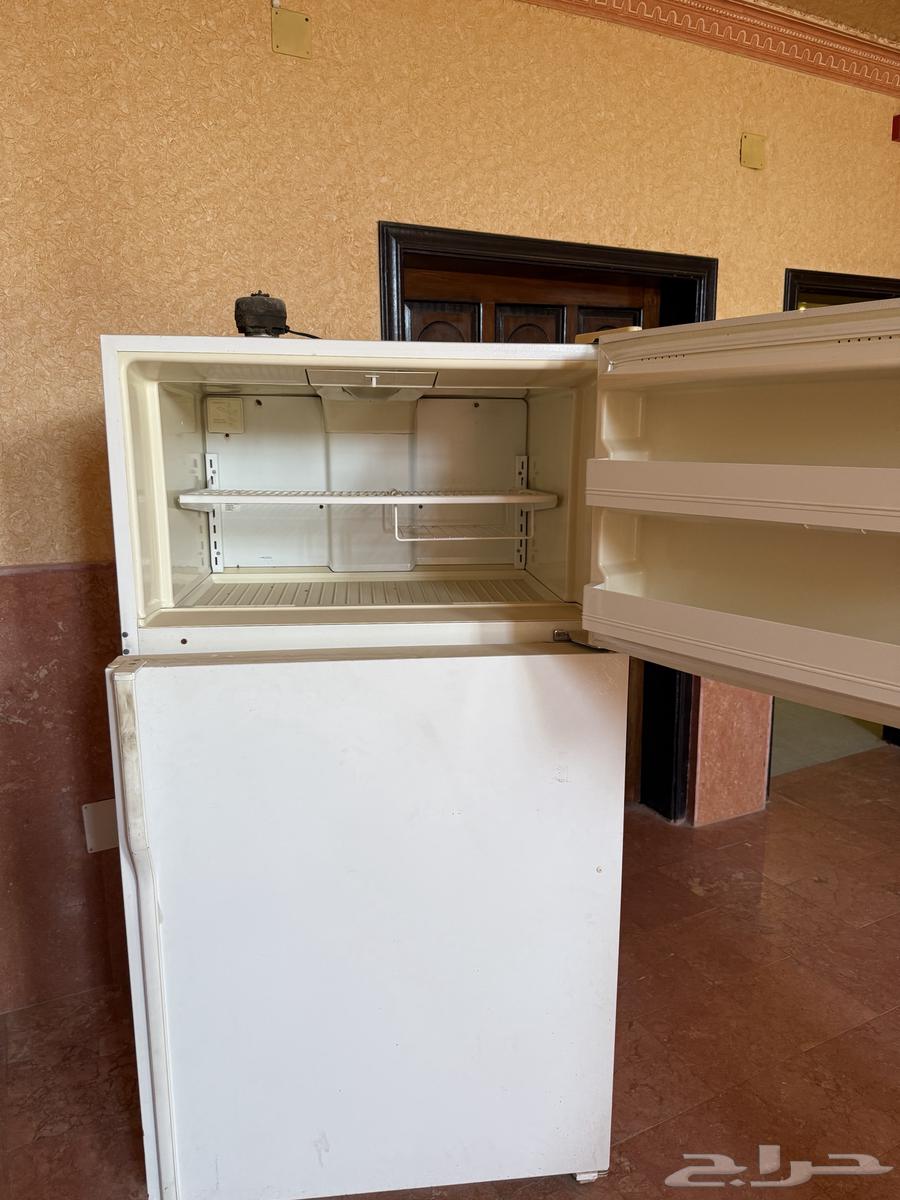 ثلاجة whirlpool وبرادة ماء63667555287427111