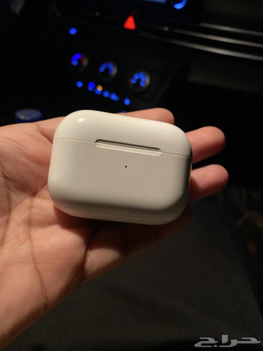 Original Apple 1st generation headset with one month remaining on warranty63667800163842110