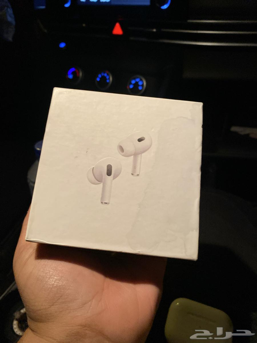 Original Apple 1st generation headset with one month remaining on warranty63667800163842112