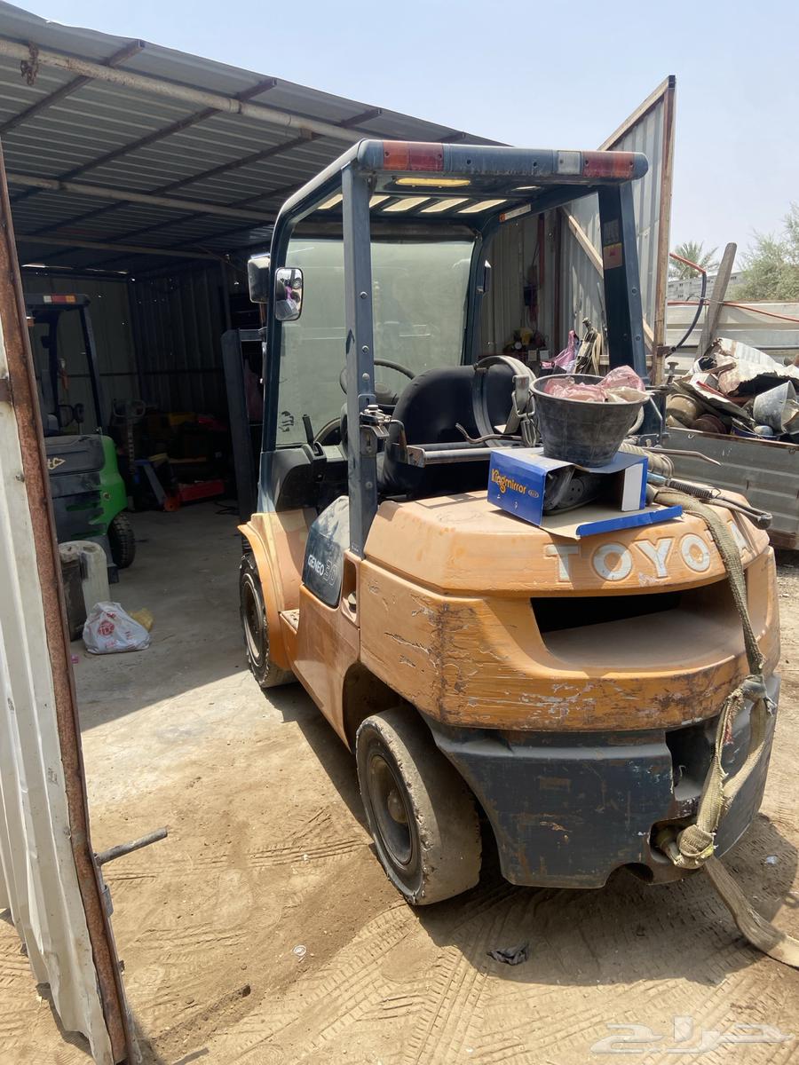 Hello, we have a forklift for sale63667680641665110