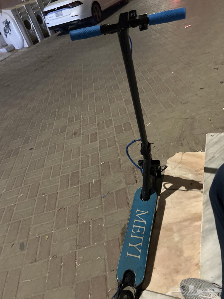 سكوتر للبيع نظيف 35063667798950145110