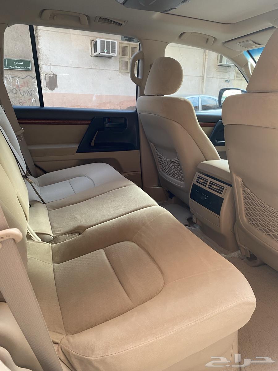 لاندكروزر2013فل كامل سعودي ماش550الف بدي وكاله رش رفرف خارج63704634723331114
