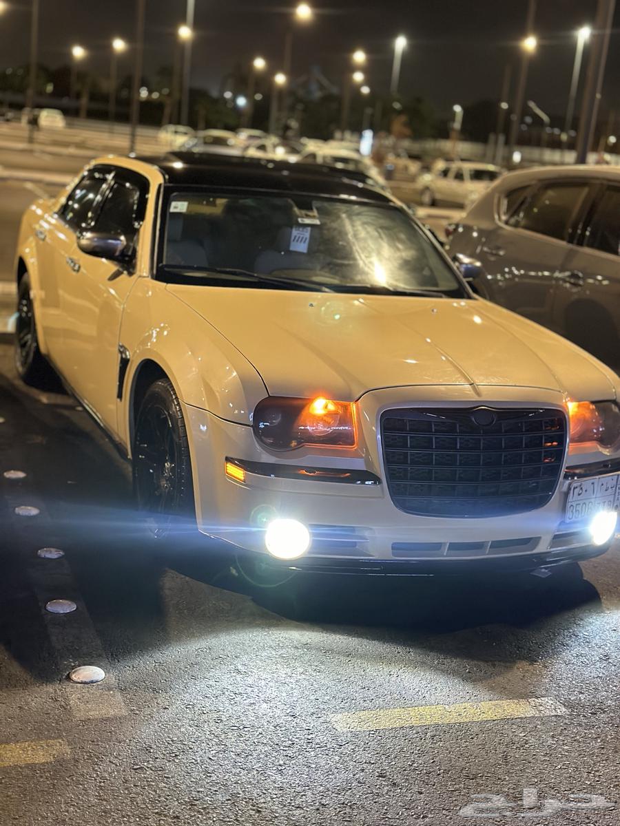 For sale Chrysler C300, a luxurious car with high performance, selling at highest offer63700814338434114