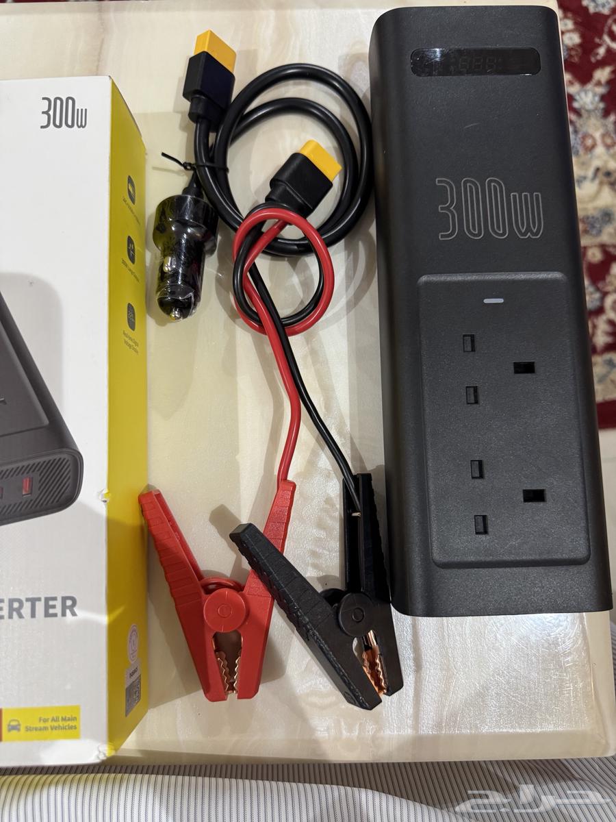 300W Power Inverter Model Cl30-BS-05 Car Cigarette Lighter Input63667692169089112