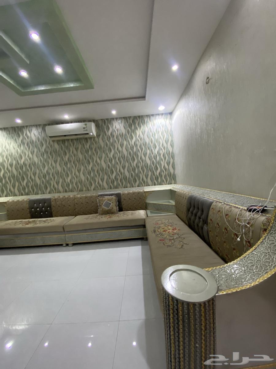 Sofa for sale, lightly used, may Allah will, no disagreement63667693704449111