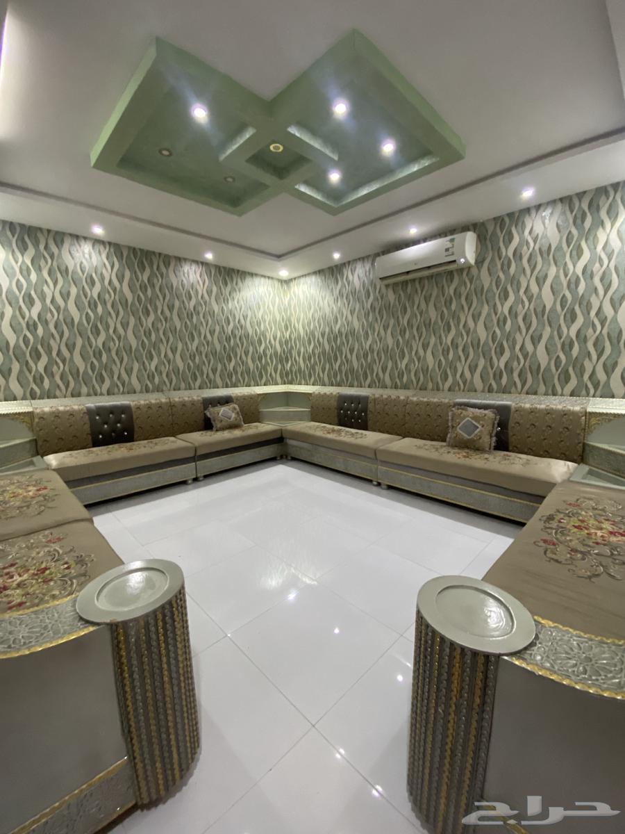 Sofa for sale, lightly used, may Allah will, no disagreement63667693704449112