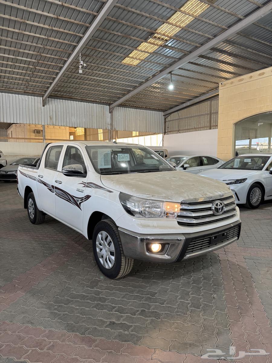 تويوتا هايلوكس GLX بنزين 202563711924774018111