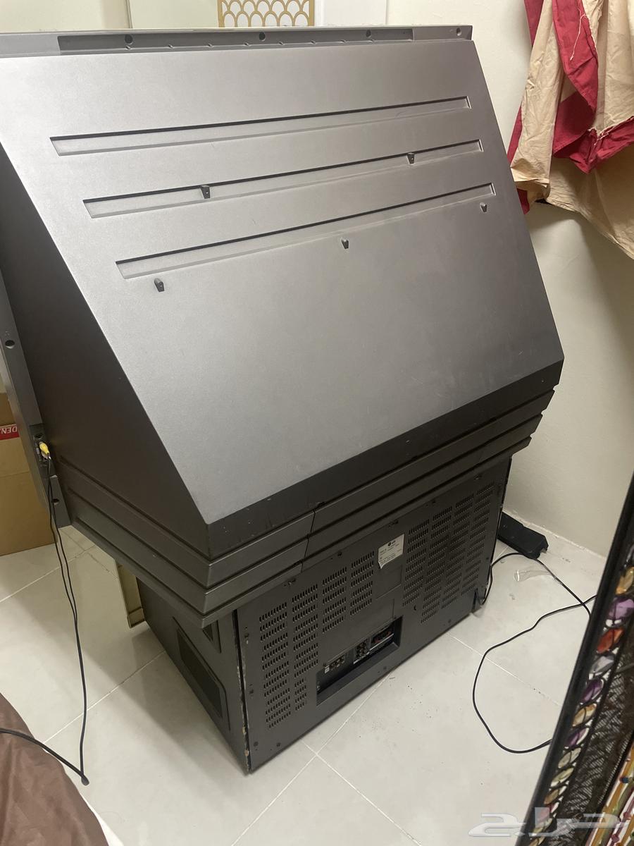 LG large TV heritage63667795623937110