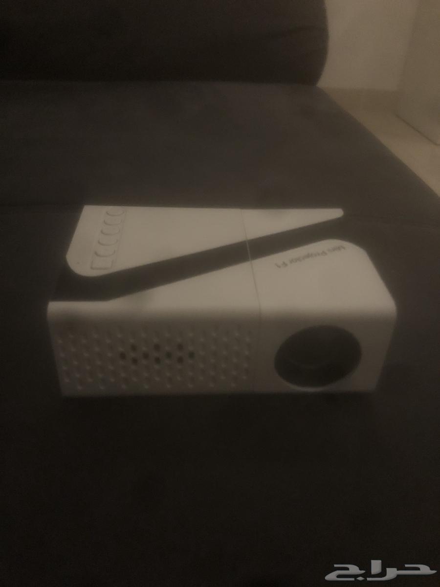 New projector works with Sony and mobile, located in Al Hamdaniah Al Kawthar63667547430787110
