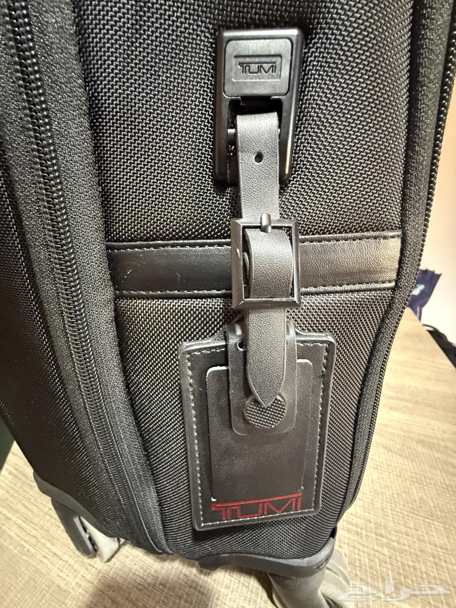 Tumi carryon bag 2024  like new63667799857923112