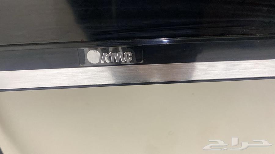 Television screen63667547982595114