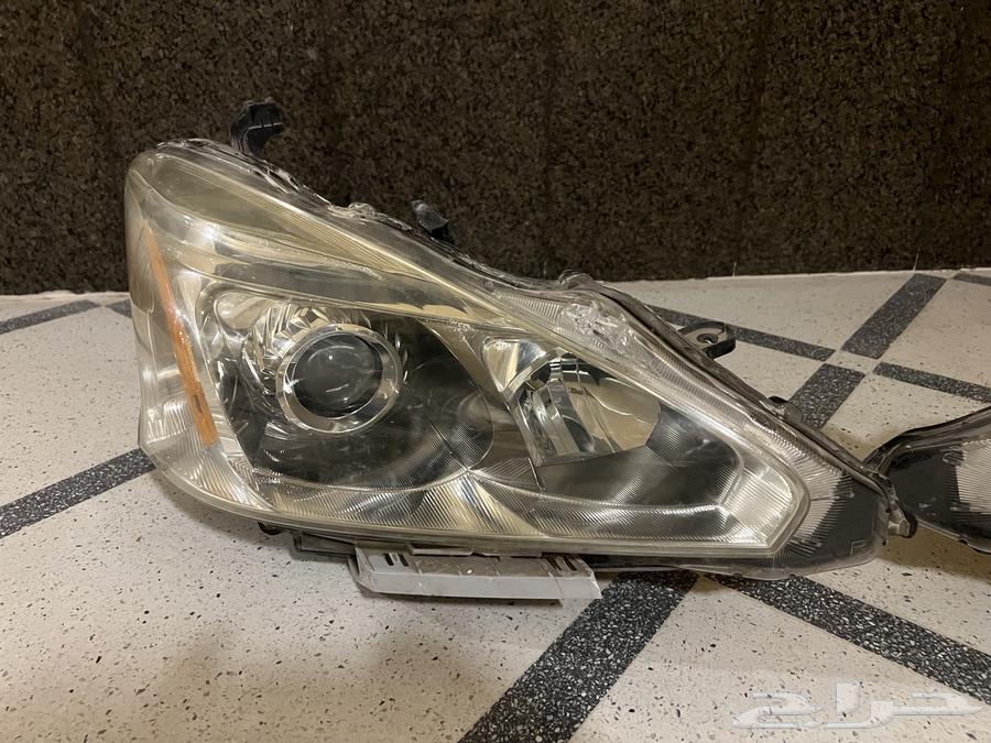 Nissan Altimas Lamps, Mesh, and Headlights63701000064771110