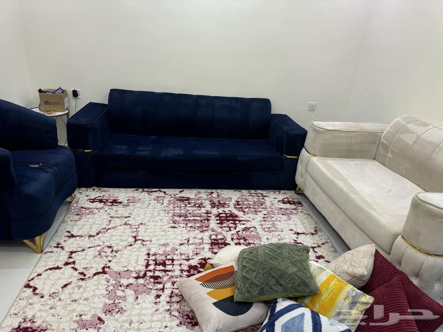 A sofa set with 3 sofas and 2 chairs, each sofa comes with 3 cushions, and each chair comes with 163667682000131112