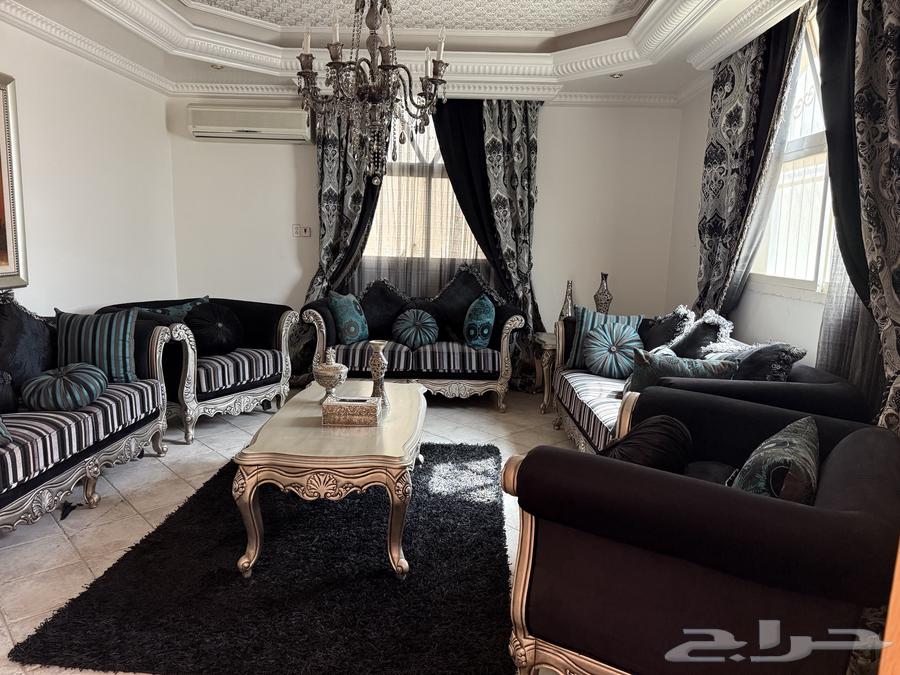 3-piece sofa with a large table and 2 side tables63667682092291110