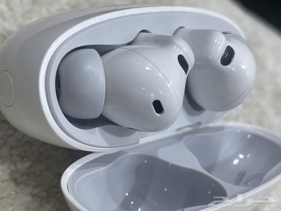 Headphones63667689876355111