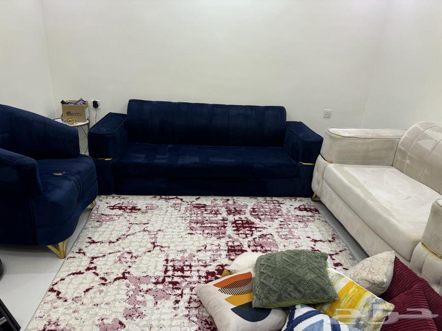 A sofa set with 3 sofas and 2 chairs, each sofa comes with 3 cushions, and each chair comes with 163667682000131113