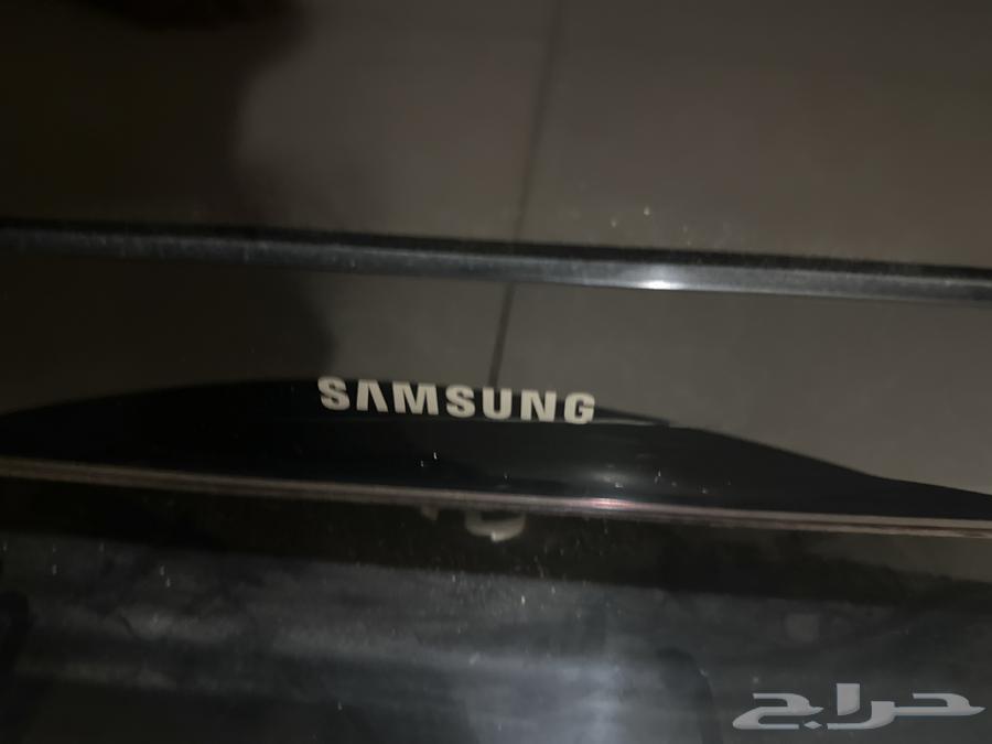 Samsung 32-inch TV with Receiver63667793772163112