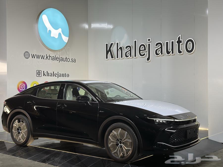 تويوتا كراون بريميوم هايبرد موديل 202563706628473731110