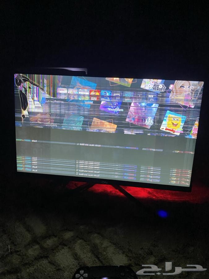 Screen with damage, price negotiable due to the damage from dropping it63667798777091111