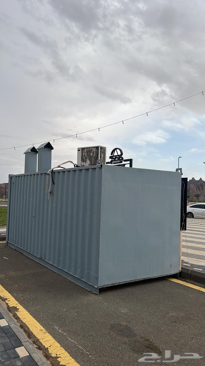 Mobile restaurant container63701302523779112