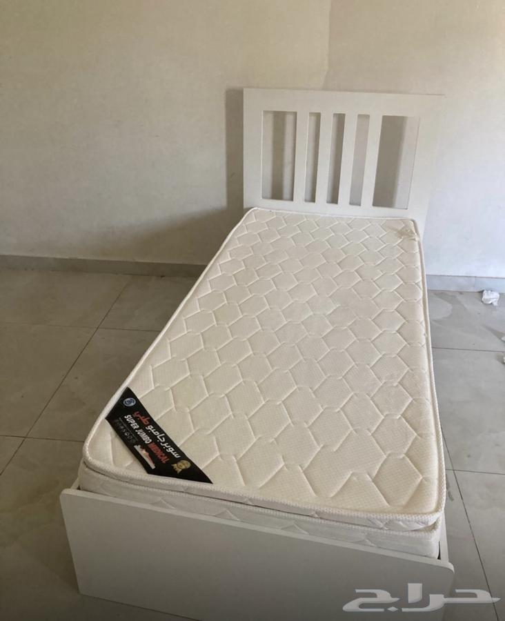 سرير ودولاب من ايكيا63667692736769110