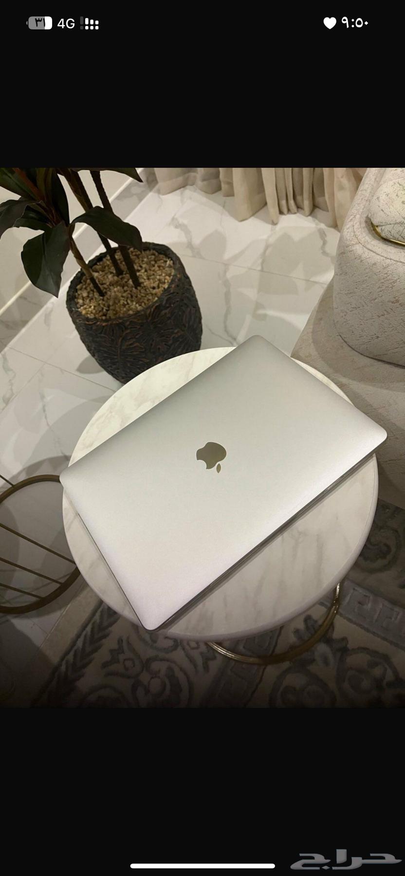 MacBook Pro laptop with accessories63667798587651111