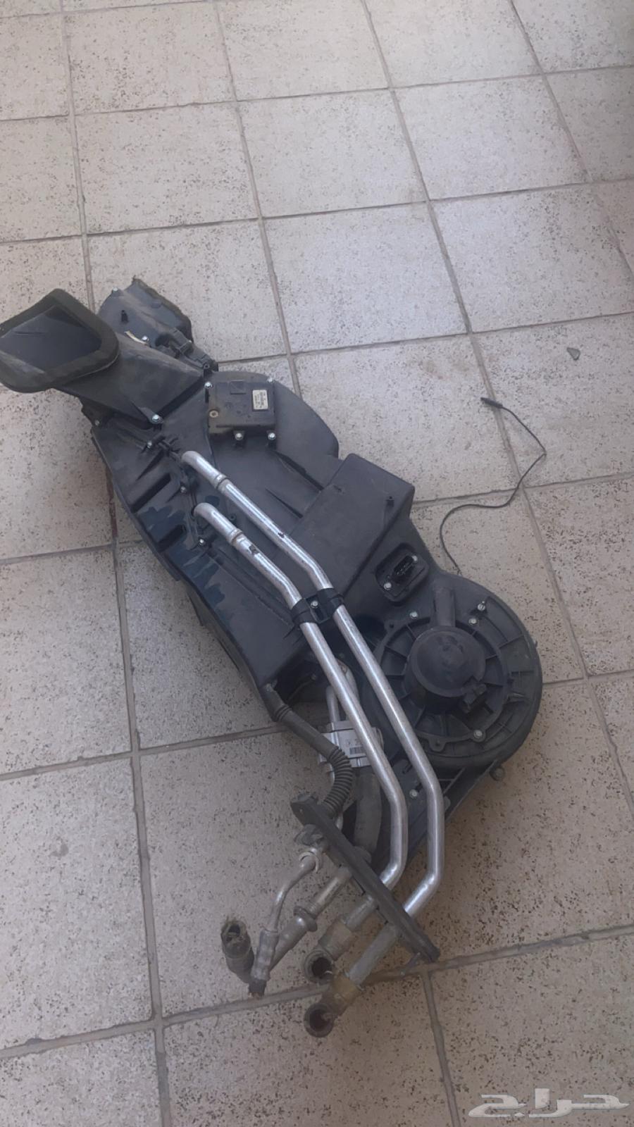 قطع غيار فورد قطعه ثلاجه مكيف خلفيه فورد63715626405763110