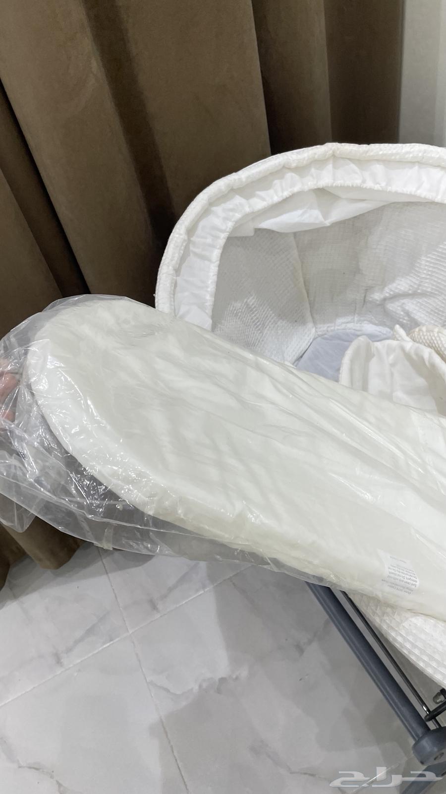 New baby bed with bags63667813737218110