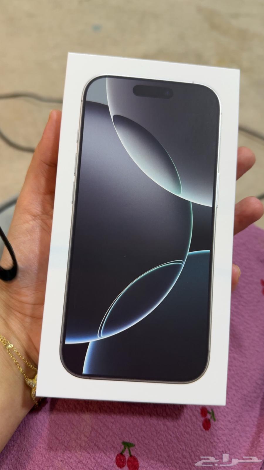 iPhone 16 Pro White 256GB63672643320707111