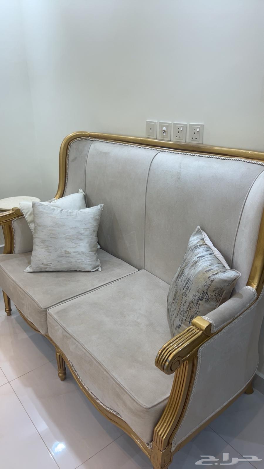 Semi-new sofa63671411609859111