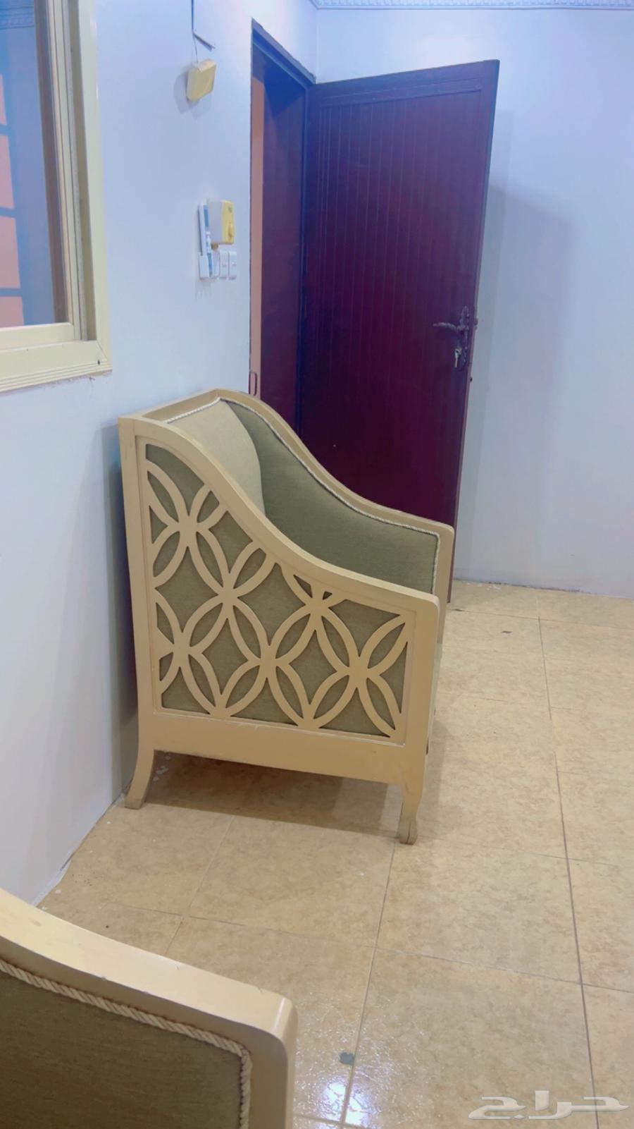 Excellent sofa for sale, beech wood, detailed63673562370433112