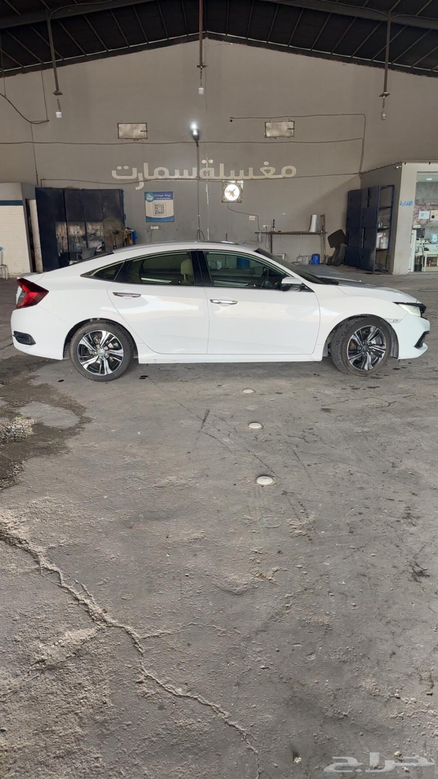 2020 Honda Civic   Full Option63618040042497114