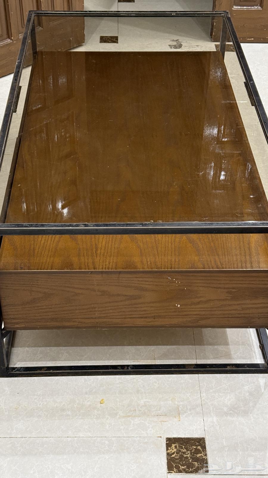 Coffee table63667804106370112