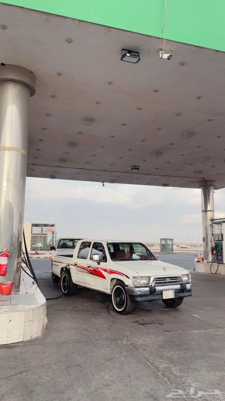 هايلكس 2000 فل كامل للبيع63718159524867111