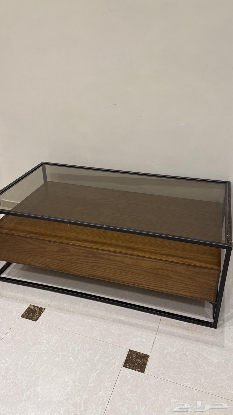 Coffee table63667804106370110