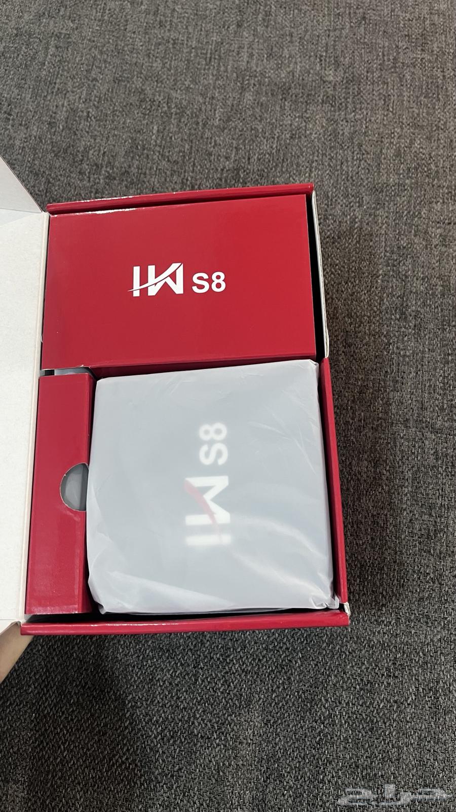 Smart receiver with 1-year IPTV subscription63619050744577114