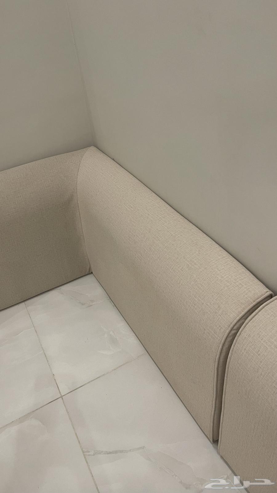 Cushions with 6 pillows63675158555649114