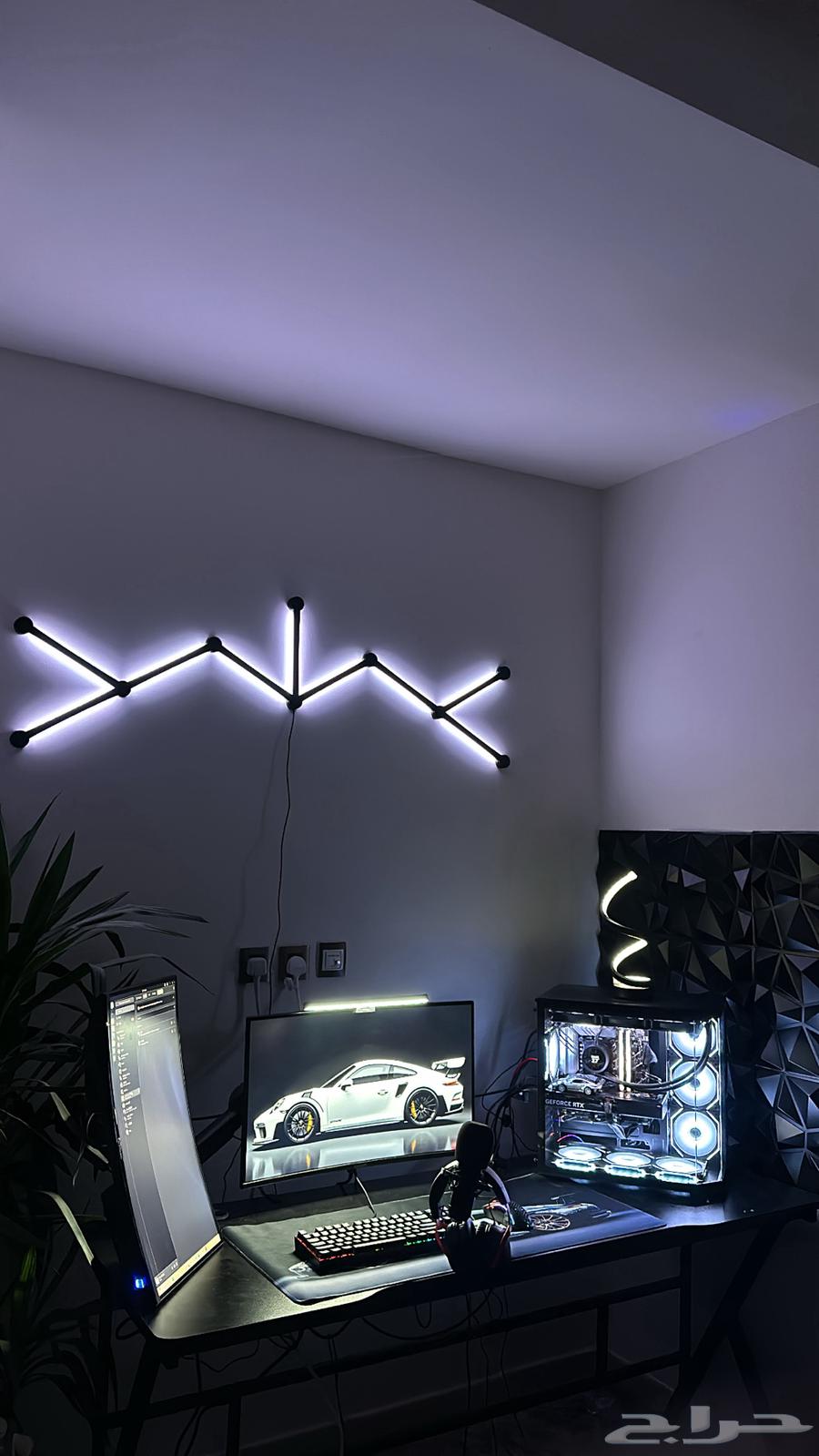 Gaming setup with gaming PC63668530141185110