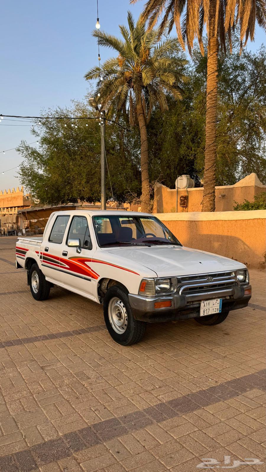 HiLux Model 199263722687809665110