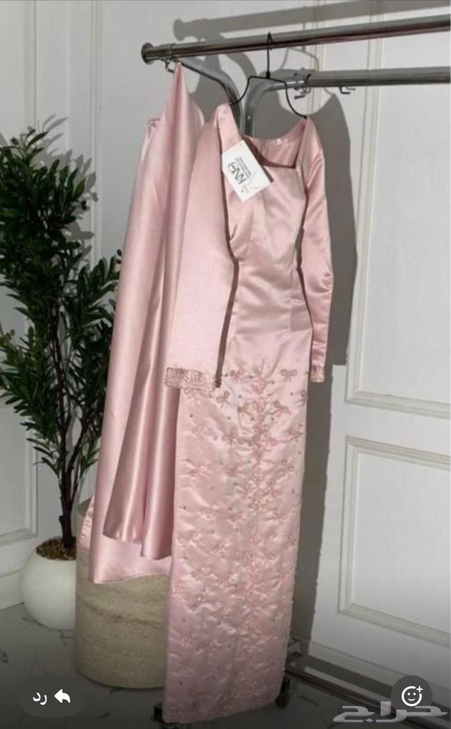 An elegant and luxurious new dress worn for only four hours at one event63670797363457111