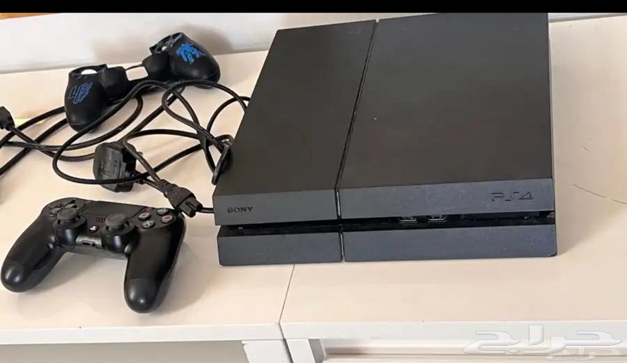Sony 4 device with original cable and controller63669732947458110