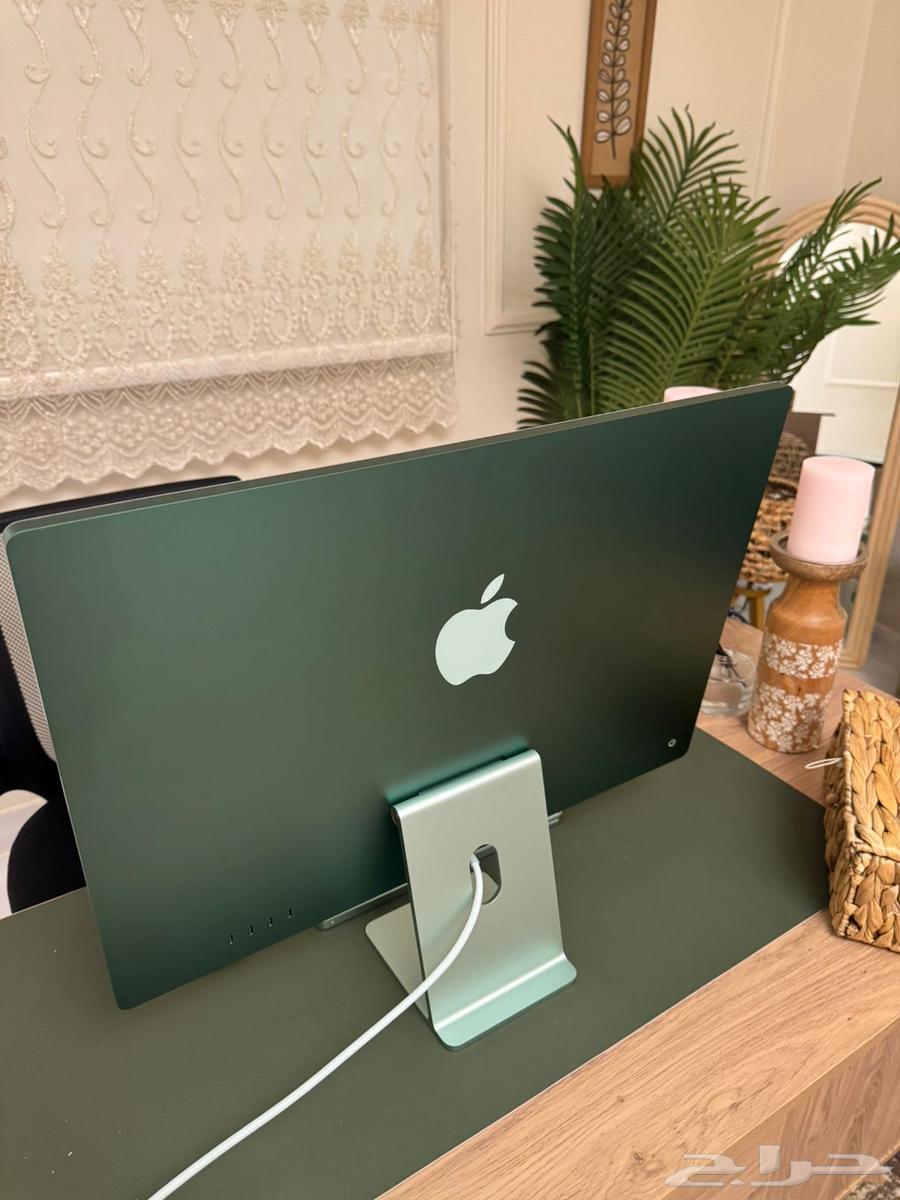Apple device with very little use63675605771649110