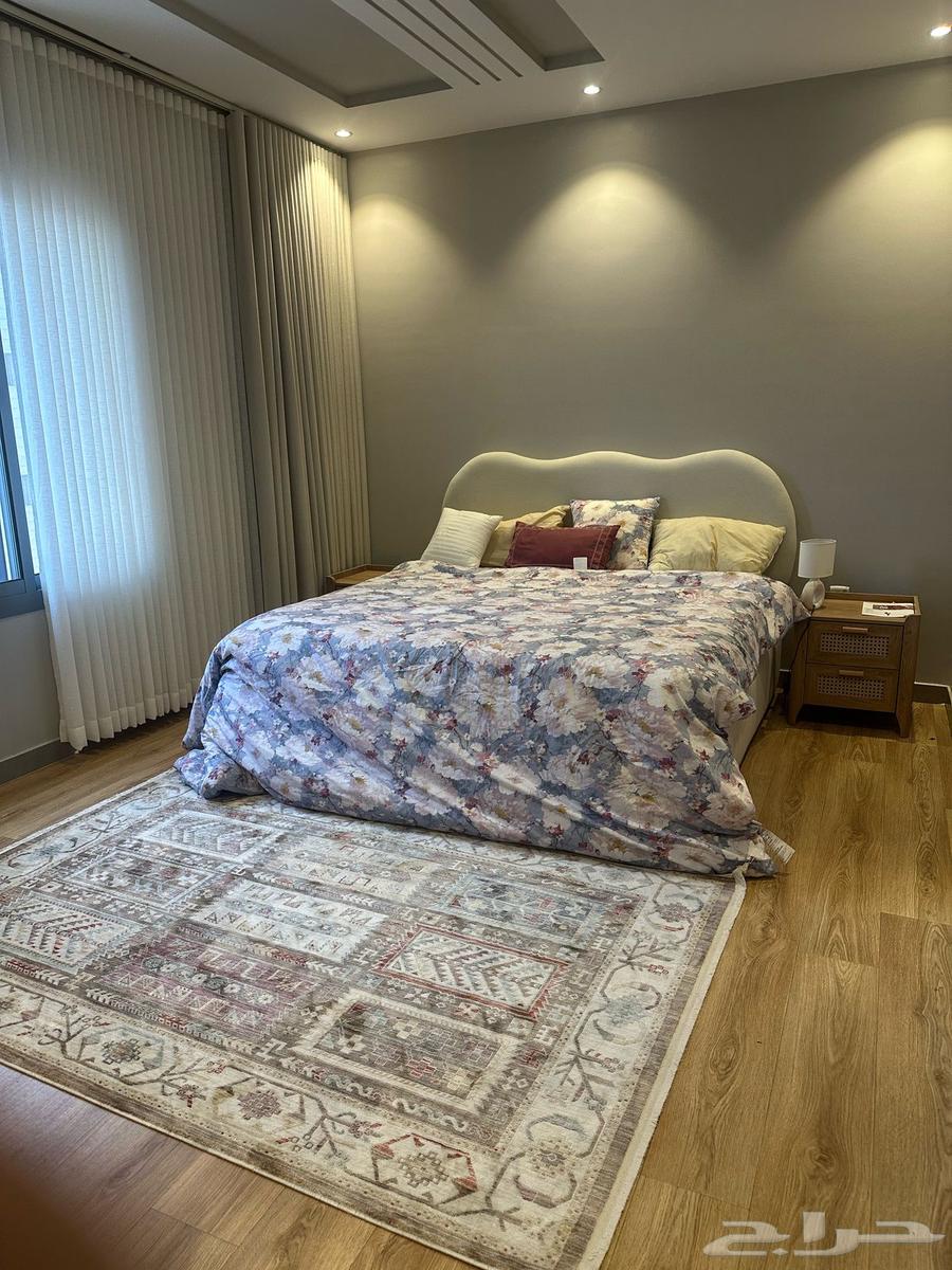 New double bed, used for only two months63674630984579110